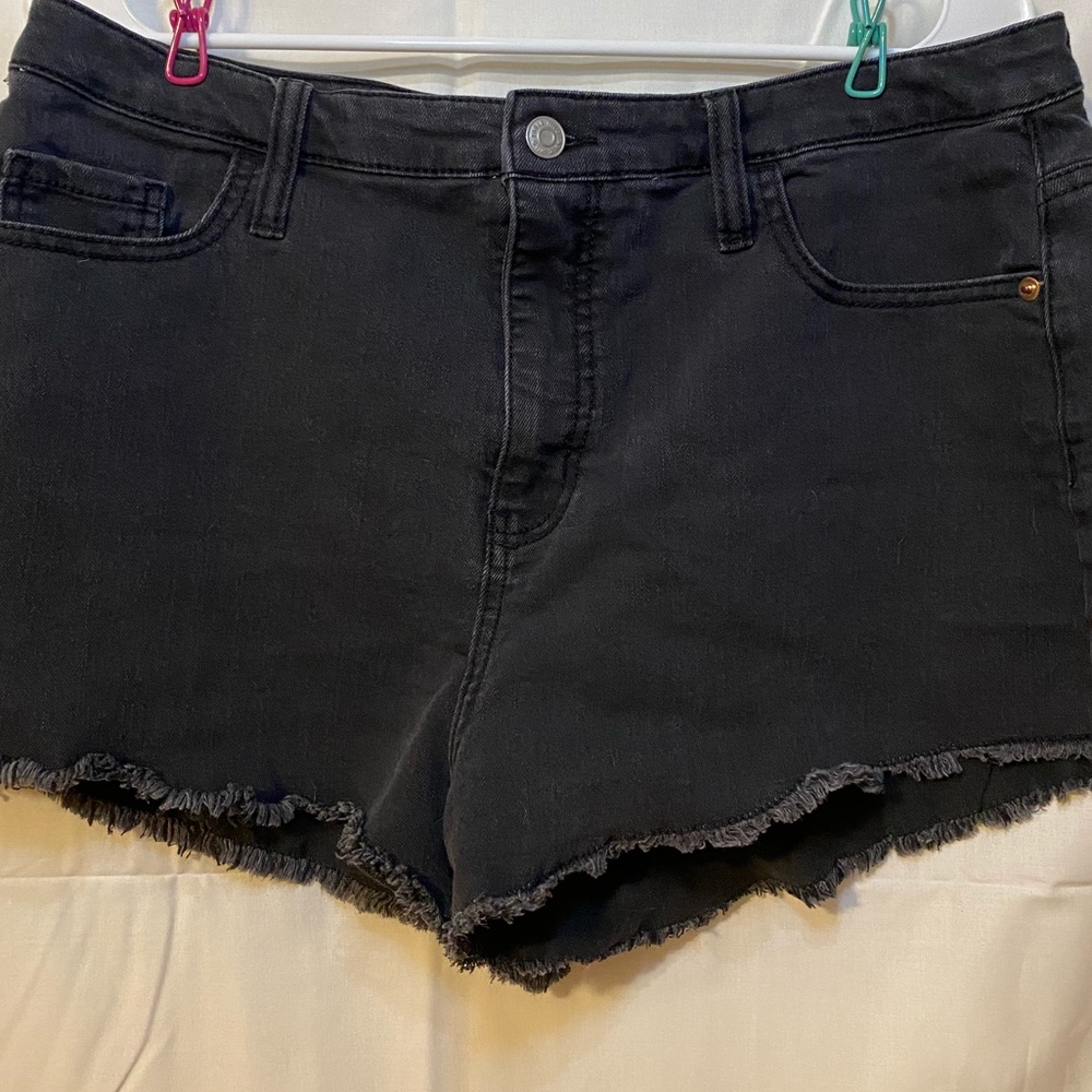 Wild fable black denim shorts